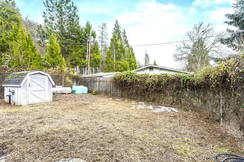 618 NE Greenfield Road Grants Pass OR 97526