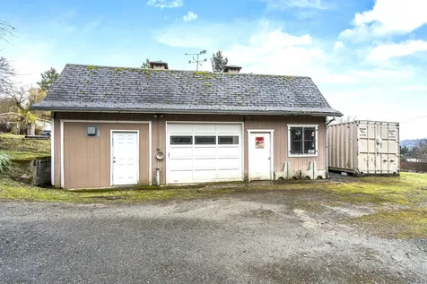 618 NE Greenfield Road Grants Pass OR 97526