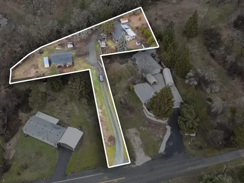 618 NE Greenfield Road Grants Pass OR 97526