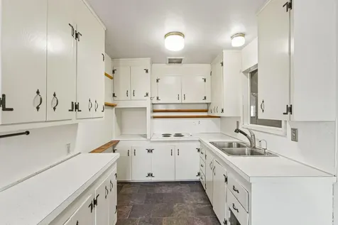 618 NE Greenfield Road Grants Pass OR 97526