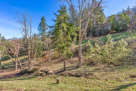828 Roca Street Ashland OR 97520