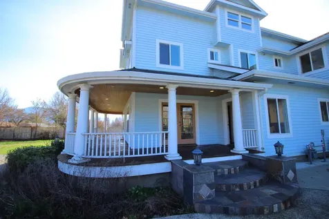 1316 NE Evans Street Grants Pass OR 97526