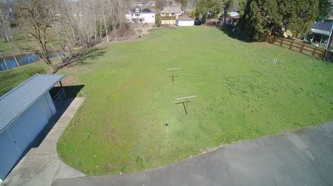 1316 NE Evans Street Grants Pass OR 97526