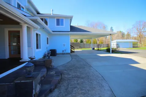 1316 NE Evans Street Grants Pass OR 97526