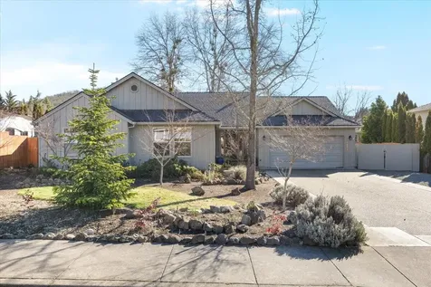 4608 Eagle Trace Drive Medford OR 97504
