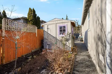 4608 Eagle Trace Drive Medford OR 97504