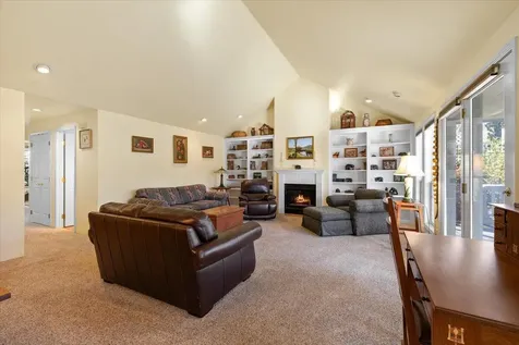 4608 Eagle Trace Drive Medford OR 97504