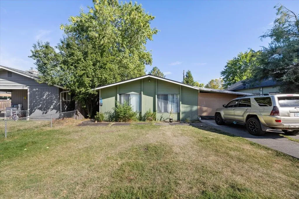 597 Benson Street Medford OR 97501