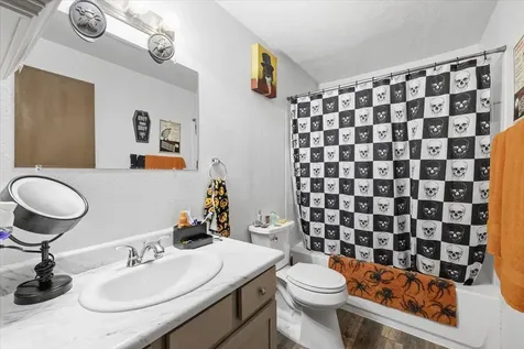 597 Benson Street Medford OR 97501