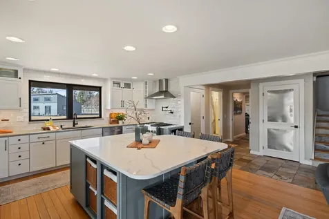 64835 Hunnell Road Bend OR 97703