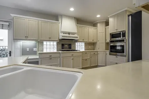 271 Island Pointe Drive Medford OR 97504