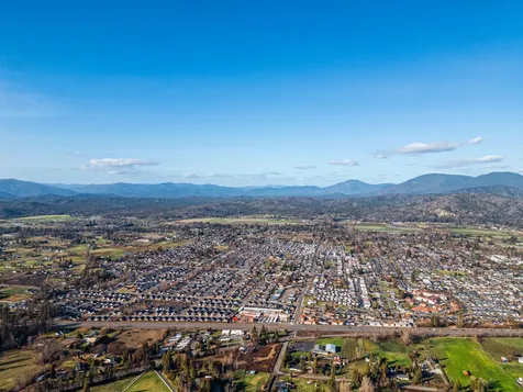2444 Elk Lane Grants Pass OR 97527