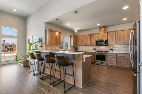 737 NW 13th Street Redmond OR 97756