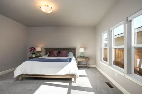737 NW 13th Street Redmond OR 97756