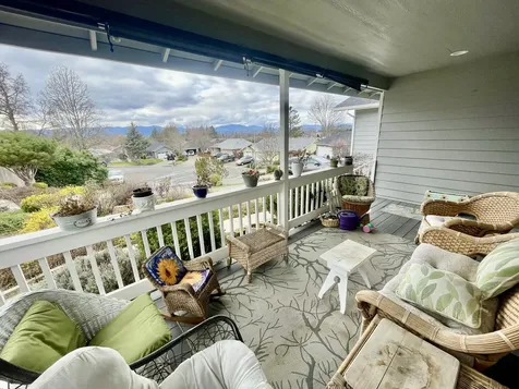 109 Shoemaker Way Grants Pass OR 97527