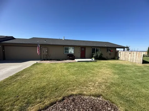 210 E Sage Lane Culver OR 97734