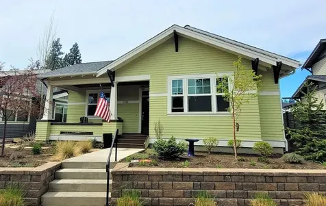 1595 NW Mount Washington Drive Bend OR 97703