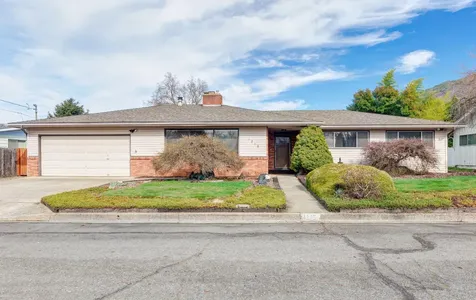 1216 NE Meier Drive Grants Pass OR 97526