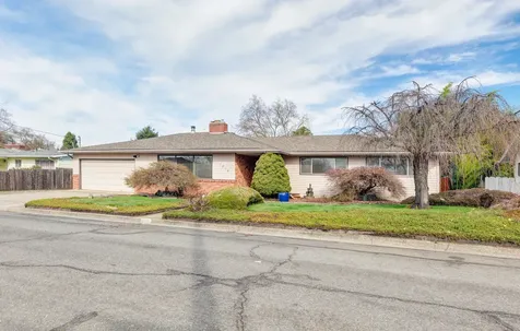 1216 NE Meier Drive Grants Pass OR 97526