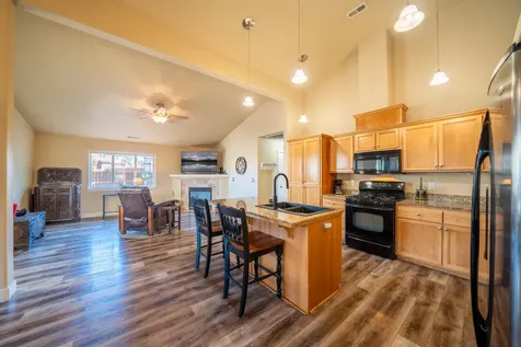 63806 Hunters Circle Bend OR 97701