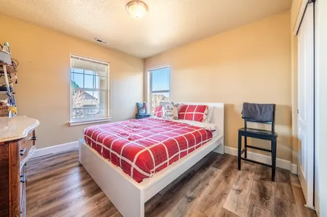 63806 Hunters Circle Bend OR 97701