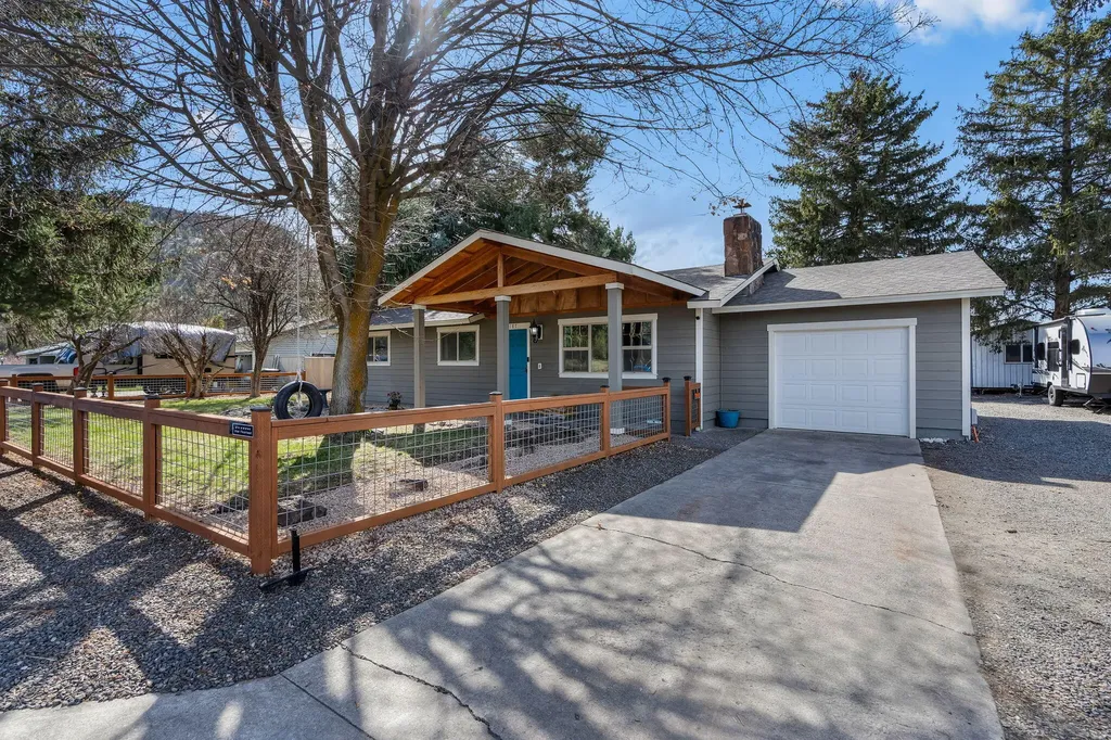 187 NE Orchard Lane Prineville OR 97754