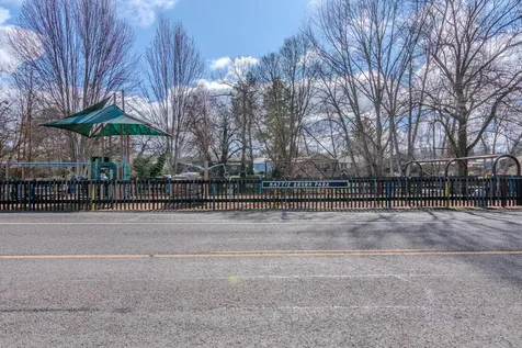 111 Kelso Street Eagle Point OR 97524