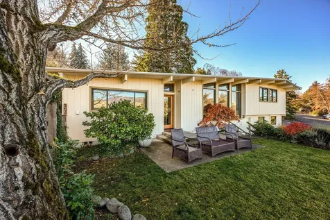 2020 Mohawk Street Ashland OR 97520