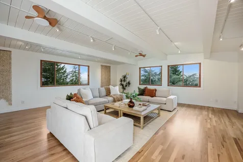 2020 Mohawk Street Ashland OR 97520