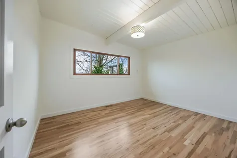 2020 Mohawk Street Ashland OR 97520