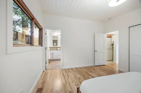 2020 Mohawk Street Ashland OR 97520