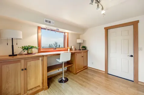 2020 Mohawk Street Ashland OR 97520