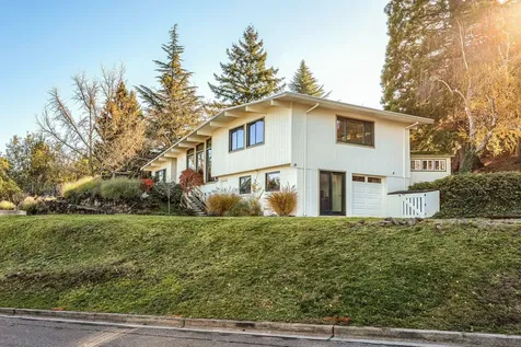 2020 Mohawk Street Ashland OR 97520