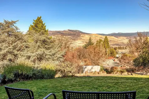 2020 Mohawk Street Ashland OR 97520