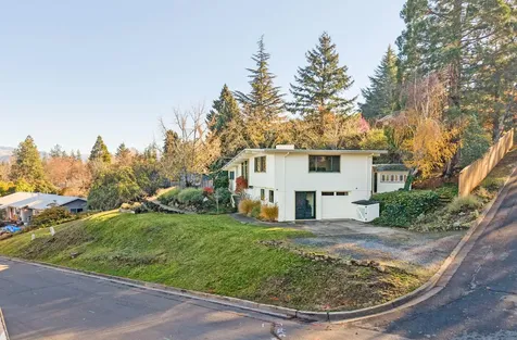 2020 Mohawk Street Ashland OR 97520