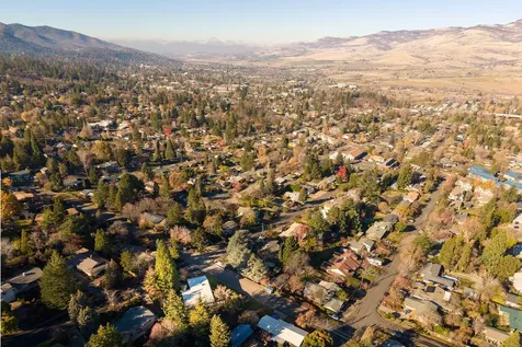 2020 Mohawk Street Ashland OR 97520