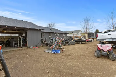 3430 SW Reindeer Avenue Redmond OR 97756