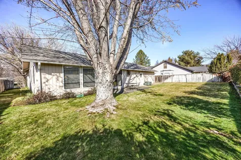 519 Hogan Avenue Medford OR 97504