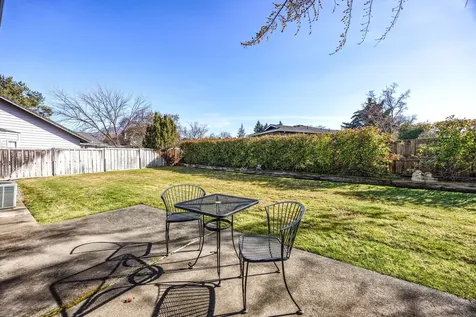 519 Hogan Avenue Medford OR 97504