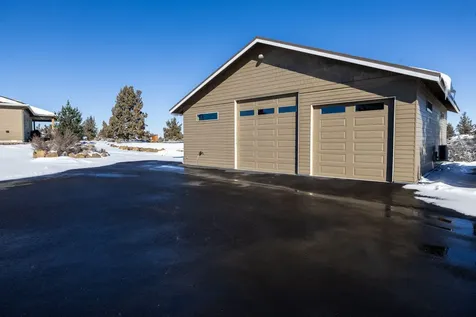 60940 Billadeau Road Bend OR 97702