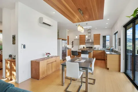 350 Fernwood Drive Ashland OR 97520