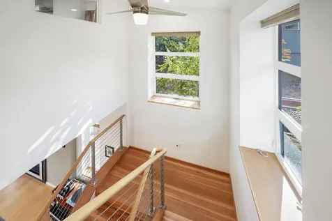 350 Fernwood Drive Ashland OR 97520