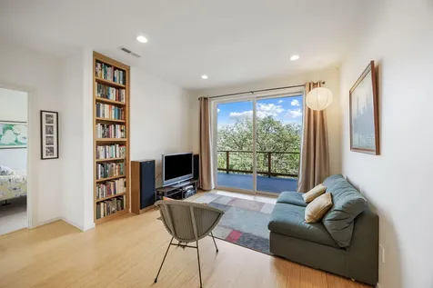 350 Fernwood Drive Ashland OR 97520