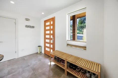 350 Fernwood Drive Ashland OR 97520