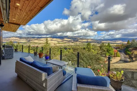 350 Fernwood Drive Ashland OR 97520