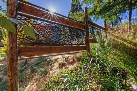 350 Fernwood Drive Ashland OR 97520
