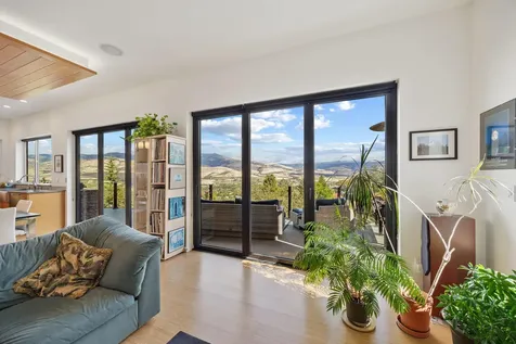 350 Fernwood Drive Ashland OR 97520