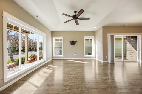 716 Golden Peak Drive Central Point OR 97502