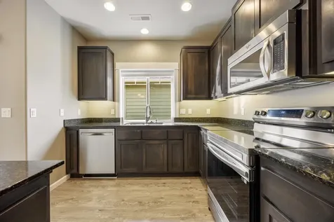 716 Golden Peak Drive Central Point OR 97502