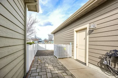 716 Golden Peak Drive Central Point OR 97502